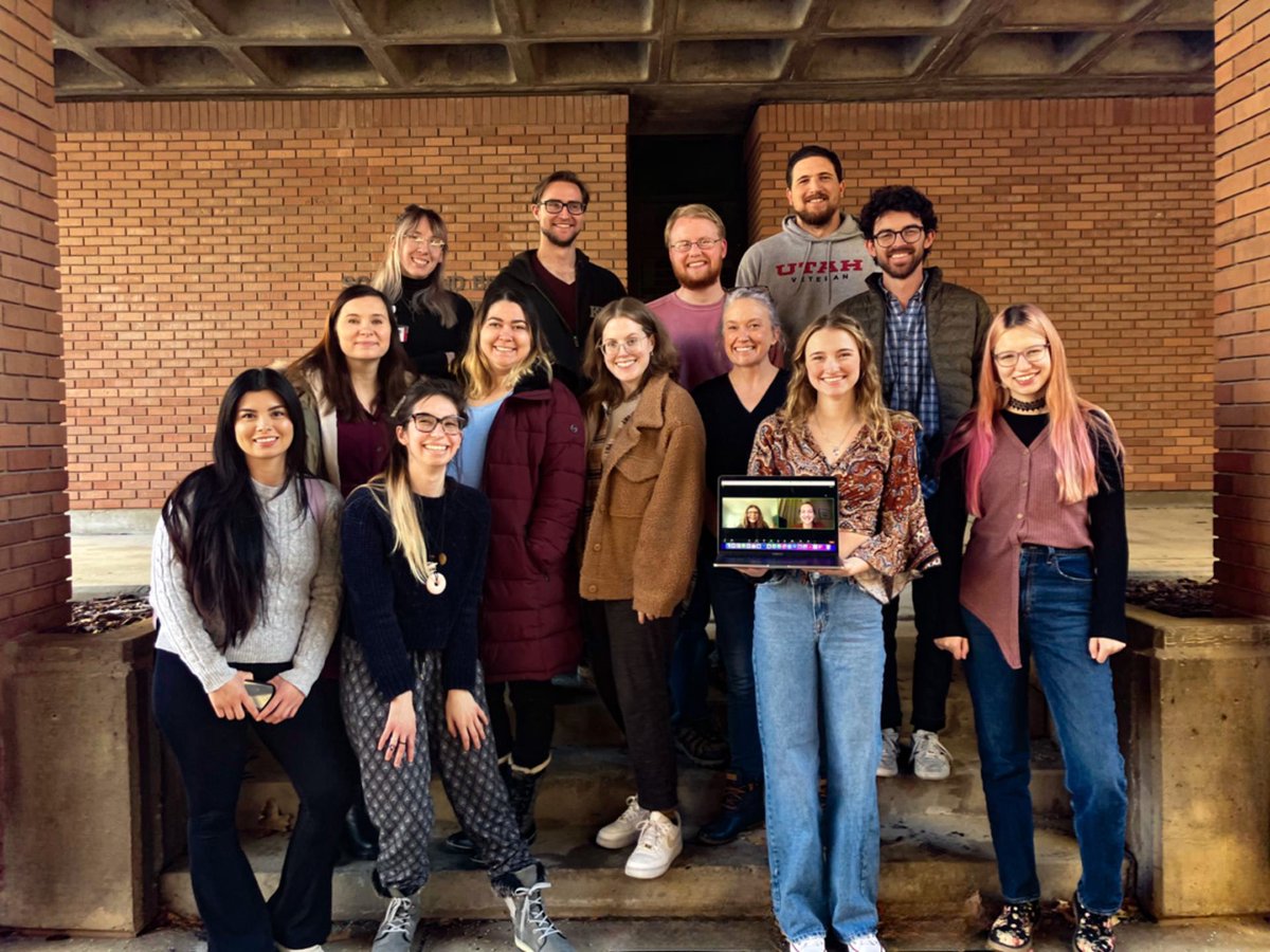 U of U Humanities (@uofuhumanities) on Twitter photo In Fall 2022, Rachel Hayes-Harb, <a href="/UofULinguistics/">UofULinguistics</a> professor, led her capstone students through a large group replication study, which has culminated into an article that appeared in Studies in Second Language Acquisition Journal. Read the full story here humanities.utah.edu/news/linguisti… In Fall 2022, Rachel Hayes-Harb, <a href="/UofULinguistics/">UofULinguistics</a> professor, led her capstone students through a large group replication study, which has culminated into an article that appeared in Studies in Second Language Acquisition Journal. Read the full story here humanities.utah.edu/news/linguisti…