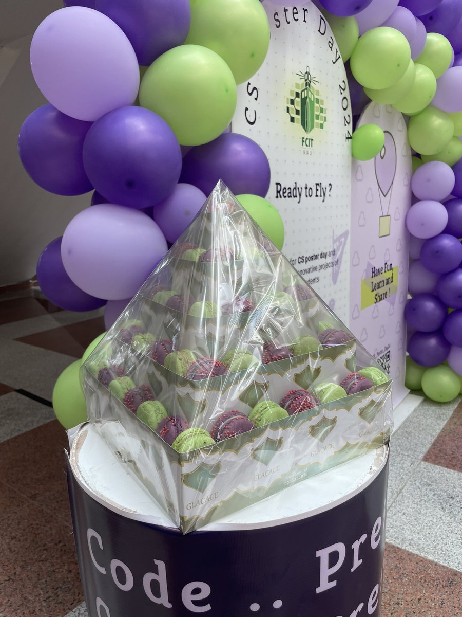 ItsWareeef's tweet image. سعدت وجدًا بتنظيم الـ Poster Day
لتخصصنا مع المبدعة @HereIsRemas 
وبإشراف دكتورتنا @EamanAlharbi 💜

تجربة رائعة ! والأروع هو ردود الفعل الإيجابية للحدث وتفاصيله✔️
#cs_poster_day24