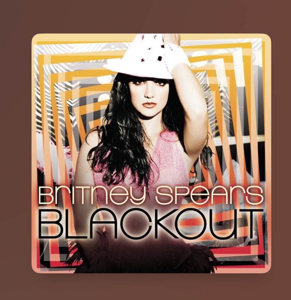 Can we all agree that we need a #Blackout renaissance? This album is too fucking good. #BreakTheIce? #ToySoldier? #OohOohBaby?! #GetNaked?! 

@britneyspears was ahead of her time and this album is still in my Top 5 albums of all time