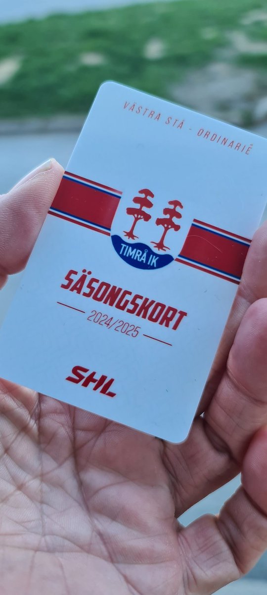 LHellborg's tweet photo. Bästa ♥️🤍♥️🤍
#shl #timraik #tikare https://t.co/K0VI9KQ27A