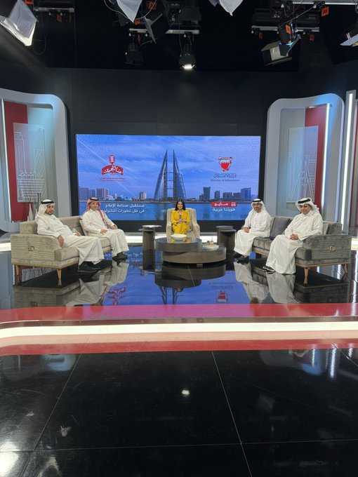 تشرفت بالمشاركة في حوار تلفزيوني عبر تلفزيون مملكة البحرين .. حوّل : مستقبل الإعلام في ظل تطور التكنولوجيا<a href="/tag/%D8%A7%D9%84%D9%83%D9%88%D9%8A%D8%AA"class="tags"><span>#الكويت</span></a><a href="/tag/%D9%85%D8%AD%D9%85%D8%AF_%D8%A8%D9%86_%D8%B2%D8%A7%D9%8A%D8%AF"class="tags"><span>#محمد_بن_زايد</span></a><a href="/tag/%D8%A7%D9%84%D8%A7%D9%85%D8%A7%D8%B1%D8%A7%D8%AA"class="tags"><span>#الامارات</span></a><a href="/tag/%D9%85%D8%B4%D8%B9%D9%84_%D8%A7%D9%84%D8%A3%D8%AD%D9%85%D8%AF_"class="tags"><span>#مشعل_الأحمد_</span></a>