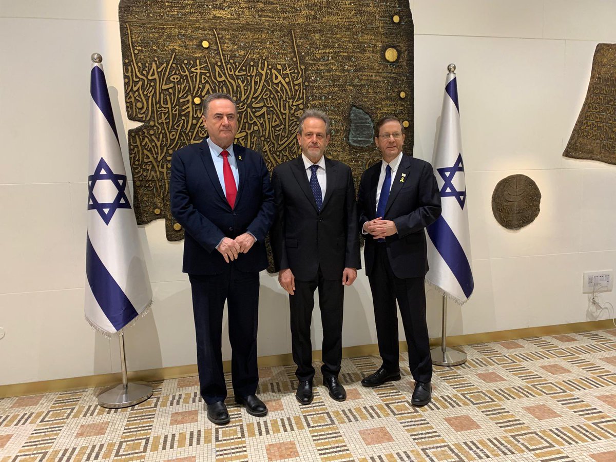 My best wishes to the State & people of Israel celebrating the 76th anniv. of 🇮🇱's independence & the journey of a nation built on hope & resilience. May all hostages be reunited with their families soon. Thank you, Pres. @Isaac_Herzog & Min. @IsraelMFA @Israel_katz. @GreeceMFA