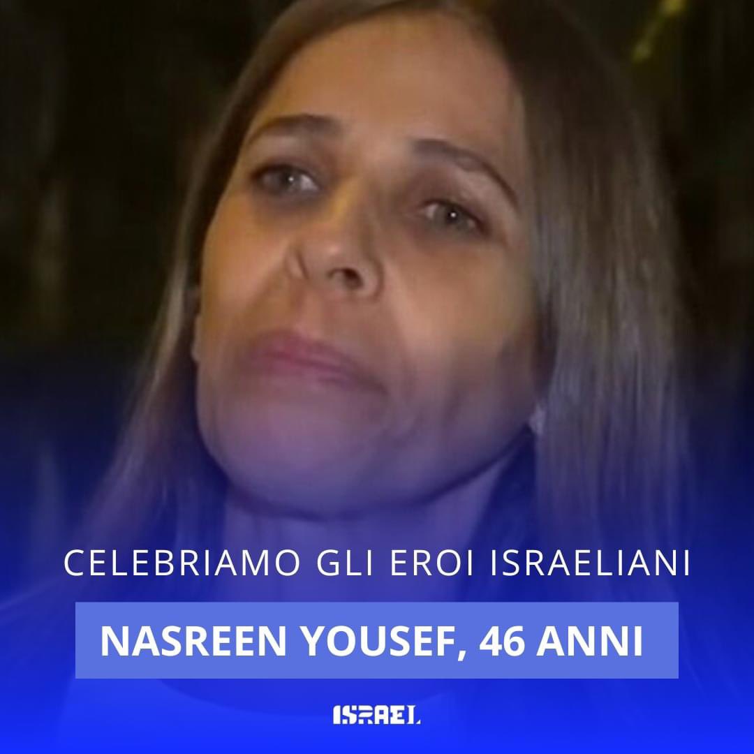 Oggi onoriamo gli incredibili eroi israeliani, persone comuni che, durante e dopo il 7 ottobre, hanno rischiato la propria vita per salvare quella di altri.

Nasreen Yousef, 46 anni.

Ha battuto in astuzia i terroristi di Hamas che si erano infiltrati nella sua comunità,…