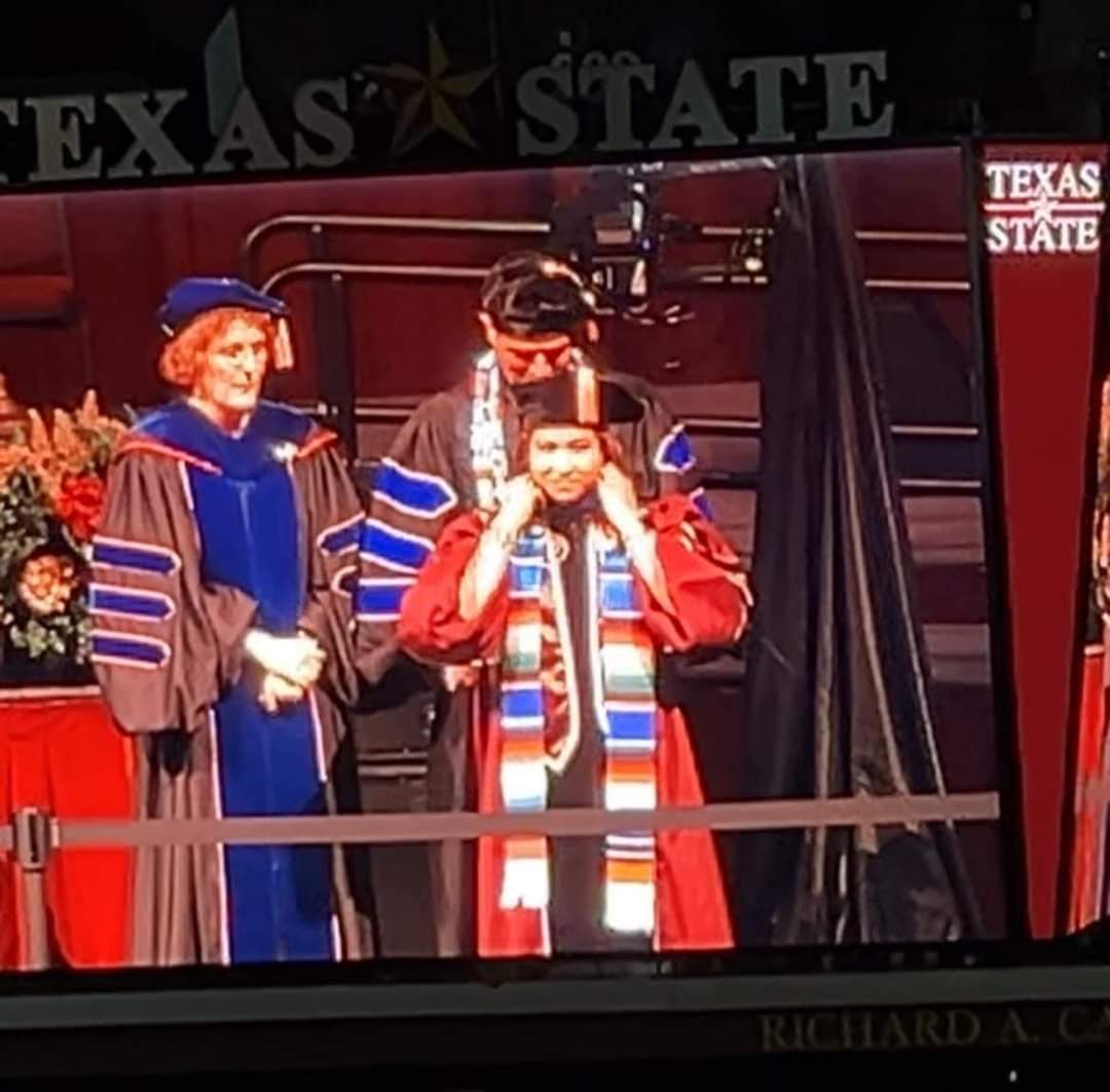 Honored to hood Dr. Sandra Luna as she earns her Ph.D. After 3 years of guiding her through an extraordinary dissertation, celebrating this milestone with such a dedicated educator and remarkable person is a true joy! @txst @txst_news @TXSTCOE @CLAS_TXST @TXSTGradCollege