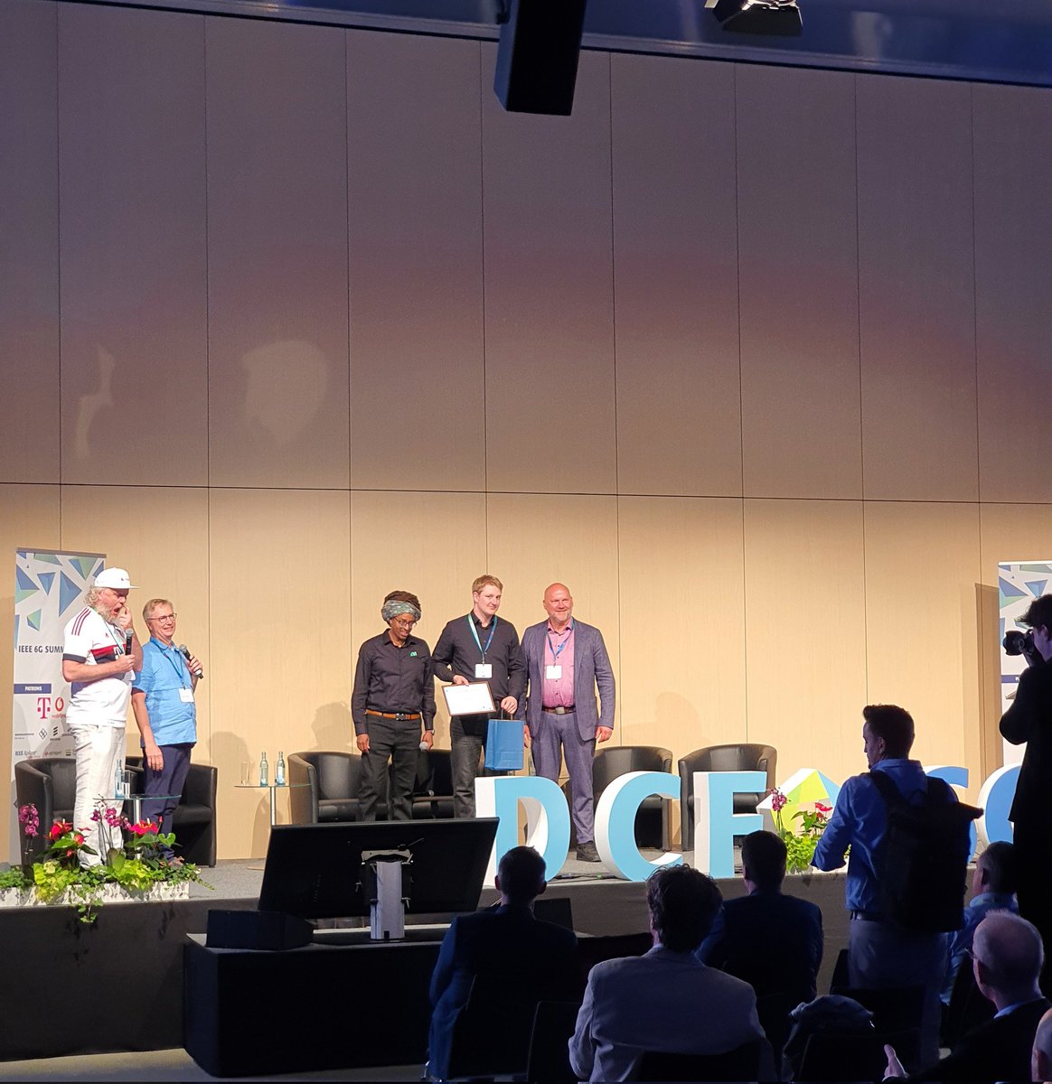 5G Lab Germany (@5g_lab) on Twitter photo 🌟 Thrilled to announce that Carl Collman (<a href="/tudresden_de/">TU Dresden</a> ) has won the Best Student Demo Award at #6GSummit Dresden 2024, presented by <a href="/NIglobal/">NI (now part of Emerson)</a>. Huge congrats, Carl! 🥳🎉 #StudentExcellence <a href="/ComSoc/">IEEE ComSoc</a> <a href="/IEEEorg/">IEEE</a> <a href="/tudresden_de/">TU Dresden</a> <a href="/VodafoneChair/">Vodafone Chair | TU Dresden</a> 🌟 Thrilled to announce that Carl Collman (<a href="/tudresden_de/">TU Dresden</a> ) has won the Best Student Demo Award at #6GSummit Dresden 2024, presented by <a href="/NIglobal/">NI (now part of Emerson)</a>. Huge congrats, Carl! 🥳🎉 #StudentExcellence <a href="/ComSoc/">IEEE ComSoc</a> <a href="/IEEEorg/">IEEE</a> <a href="/tudresden_de/">TU Dresden</a> <a href="/VodafoneChair/">Vodafone Chair | TU Dresden</a>