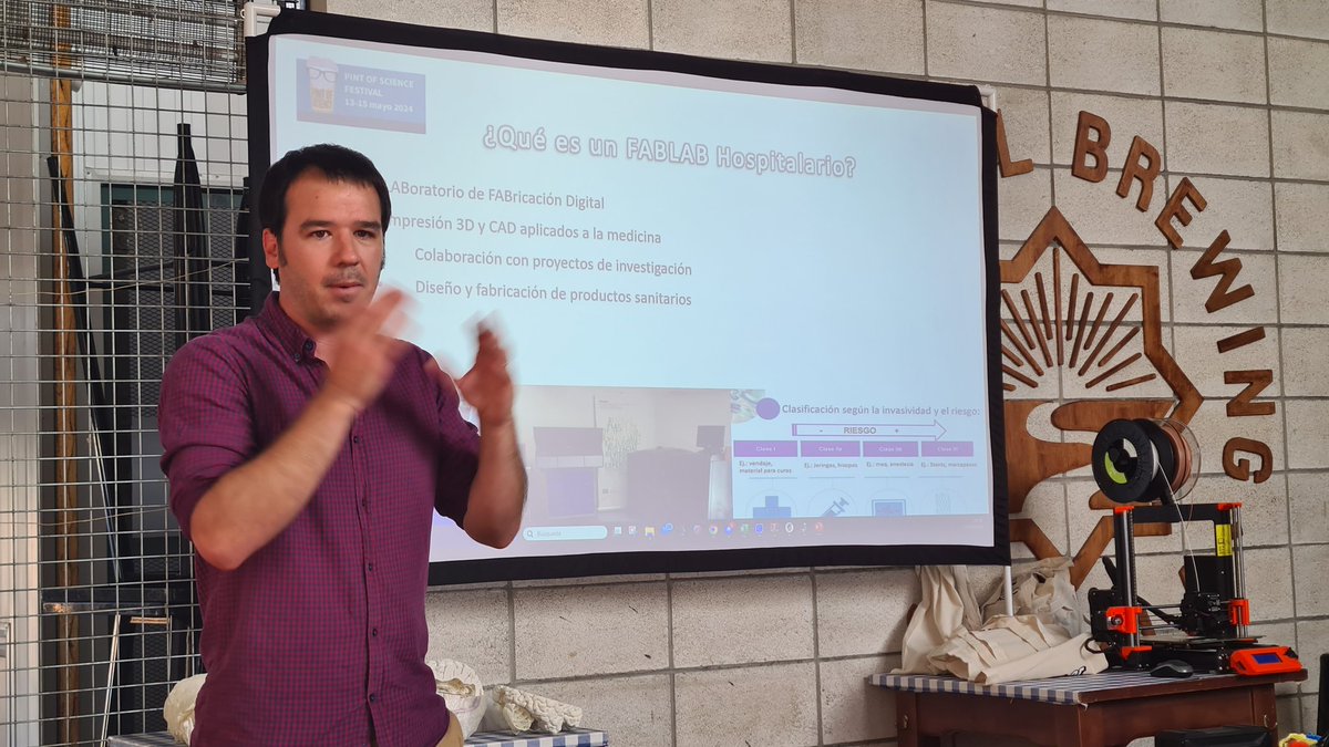 Impresionante trabajo de ingenieria biomedica  por Gorka Gómez del <a href="/ibis_sevilla/">IBiS</a> para ayudar a cirugias complicadas en los Hospitales públicos. El uso de guias 3D o modelos 3D puede mejorar los tiempos y los resultados. <a href="/AndaluciaJunta/">Junta de Andalucía</a> <a href="/SaludPublicaEs/">Salud Pública</a>