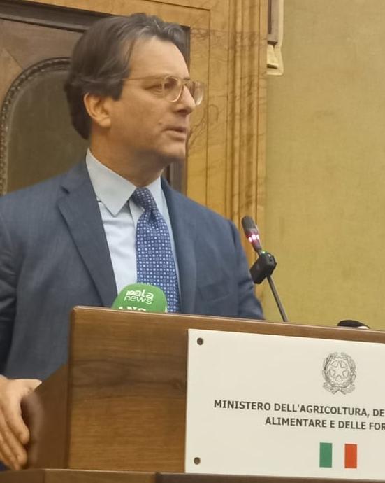 Agroalimentare, 20 mld da Intesa Sanpaolo per le aziende che investono - ItaliaOggi.it italiaoggi.it/news/agroalime…
