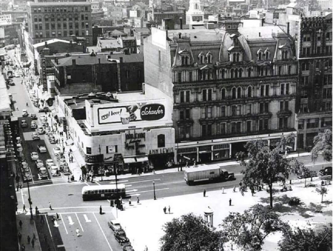 Church & Chapel intersection, downtown New Haven, late 1940s