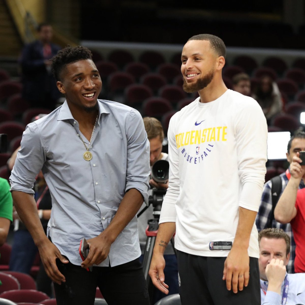 The Warriors are expected to be ‘at the front of the line’ to acquire Donovan Mitchell this summer

“If Mitchell doesn’t sign an extension with Cleveland this summer, the Cavs will have to explore trade options — and one of the teams standing at the front of the line will be the…