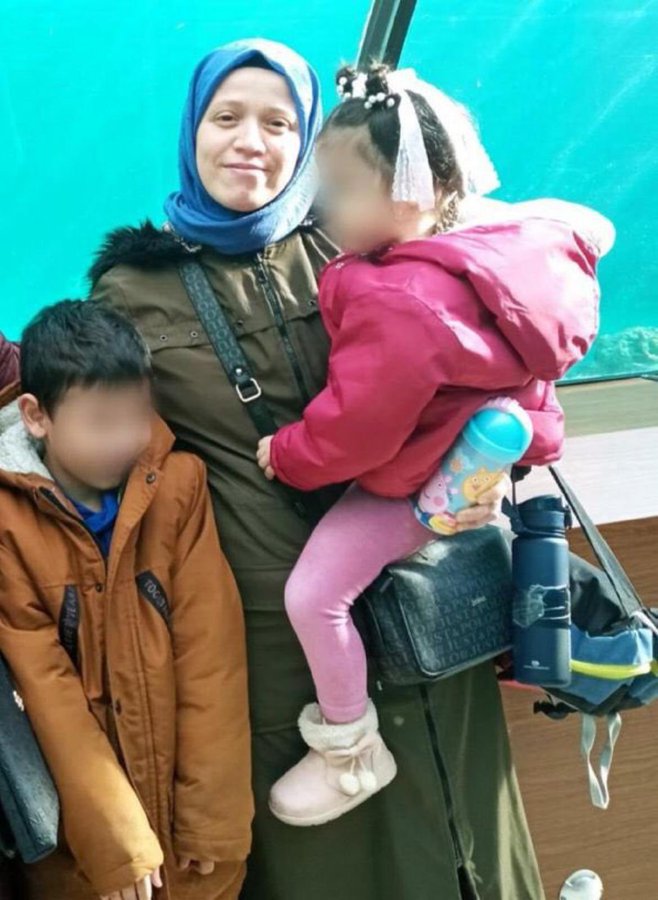 Güler Çetinkaya, whose husband had also been in prison for 4 years, was arrested on Feb. 26 for working in a private teaching institution closed by decree. Their two kids, ages 4 and 7, have longed for their dad for years, and now they are deprived of their mum. Don't hurt kids.