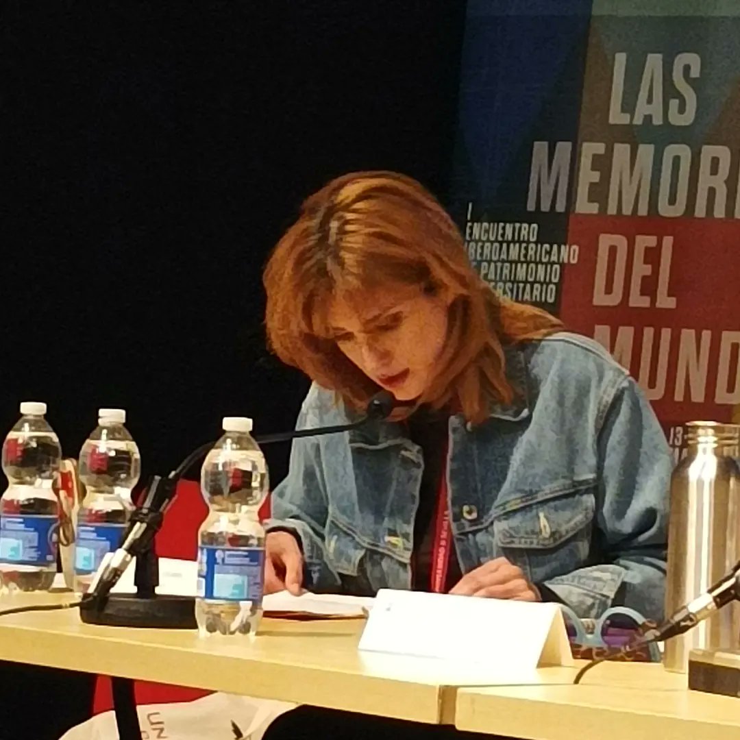 Mesa 'Archivos y legados literarios', con @Zahr_Bloom, Paulina Flores, Juan Manuel Bonet y Fatiha Idmhand. 'Las memorias del mundo. I Encuentro Iberoamericano de #PatrimonioUniversitario' #IEIPU, en #CICUS @unisevilla