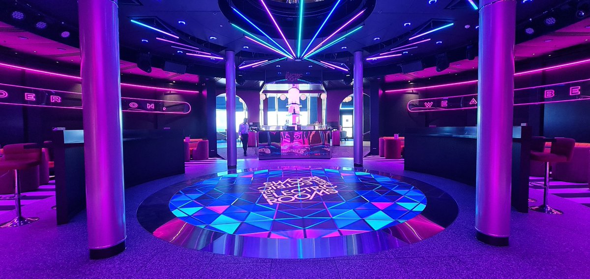 The Electric Rooms on #MarellaVoyager, a quiet place in the day, that turns into the place to party at night! We have had some great fun here, have you? Find more information about #MarellaCruises here ⬇️ bit.ly/2Sr1Uix #cruise #cruising #Marella @TUIUK #bonvoyager