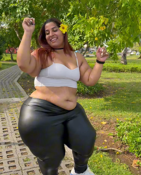 ssbbwemmapear's tweet photo. RT💜 showing my fat ssbbw feedee🥰 goal 600 Lbs👉🏼write me

https://t.co/RYC8nRRoec 

🌸Click below to text me: https://t.co/WFSgWhmLR5

#chushing #ssbbw #feedee #thickthighs #giantass #weightgain #curvy #bbw #foodie #cellulite #bbwmodel #amateurmodel #biggirls #bbws https://t.co/RwTG7noMM2