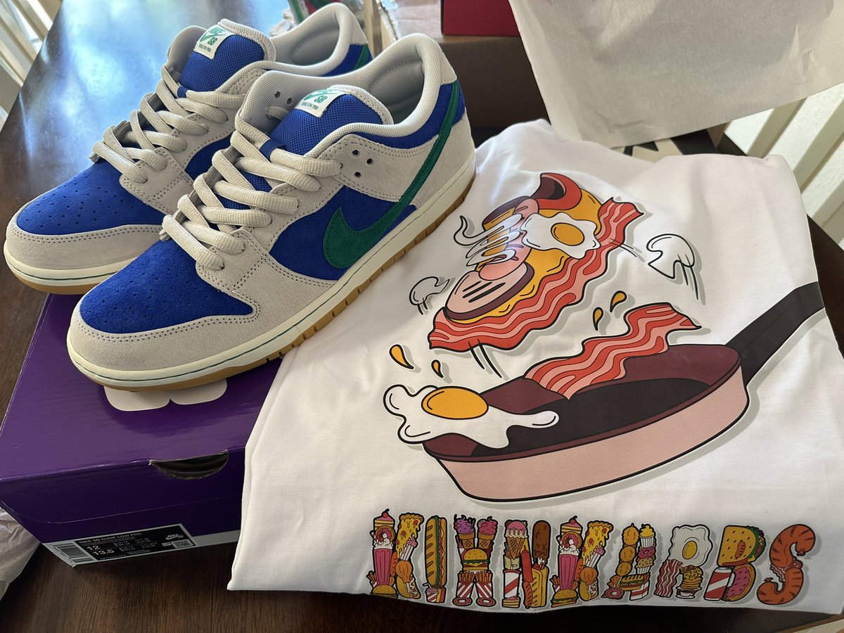 Fitting they arrived together! The anticipation is over. <a href="/KIXNKARBS/">KIXNKARBS</a> keep doing you thing. The material is amazing.