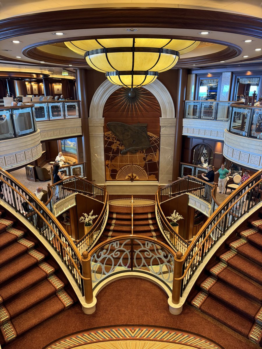 8 day cruise on @cunardline Queen Victoria. The new @Starlink WiFi is incredible. Rapid, reliable internet for the duration. Game changer! @elonmusk