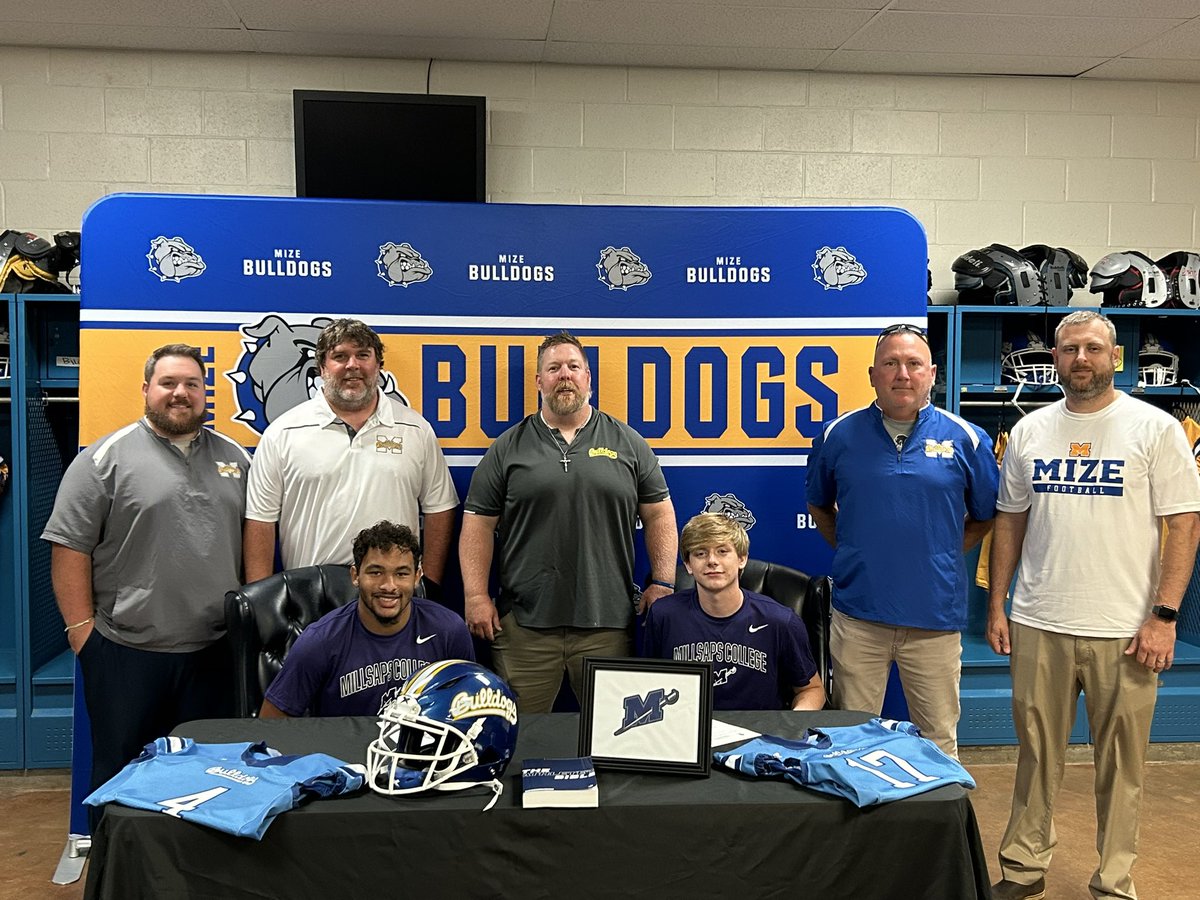 Congratulations to Dakottah Allen and Brandon Hancock on their signing to @MajorsFootball 4 signees this year!!! #TheGoldStandard #ExpectToWin