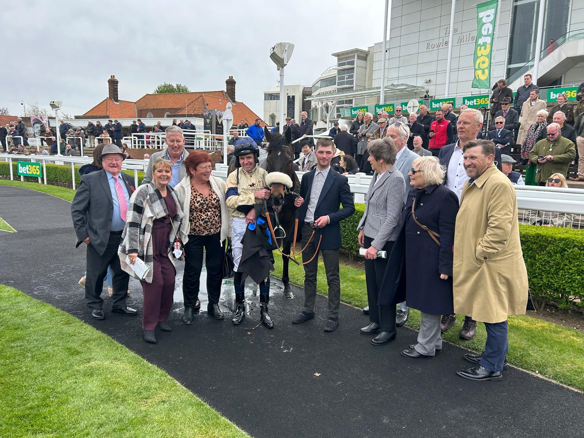 We’re very excited to be heading to @yorkracecourse for the Group 2 Duke Of York Stakes tomorrow with this year’s Group 3 winner 🌟WASHINGTON HEIGHTS🌟 for @kevinryanracing . Good luck to all his owners, who’ll be out in force on the Knavesmire! 🤞🍀 

#HambletonTeam