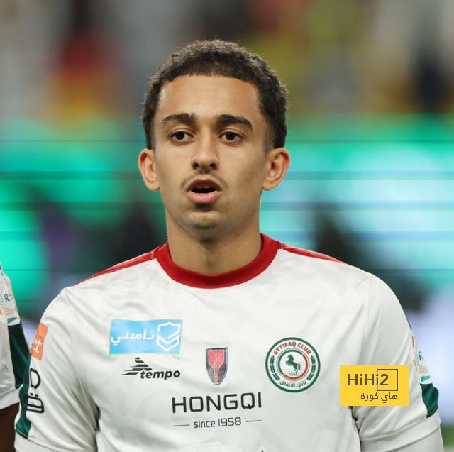 خاص :

أحمد الغامدي لا يمانع بالإنتقال واللعب لدى نادي #النصر .
