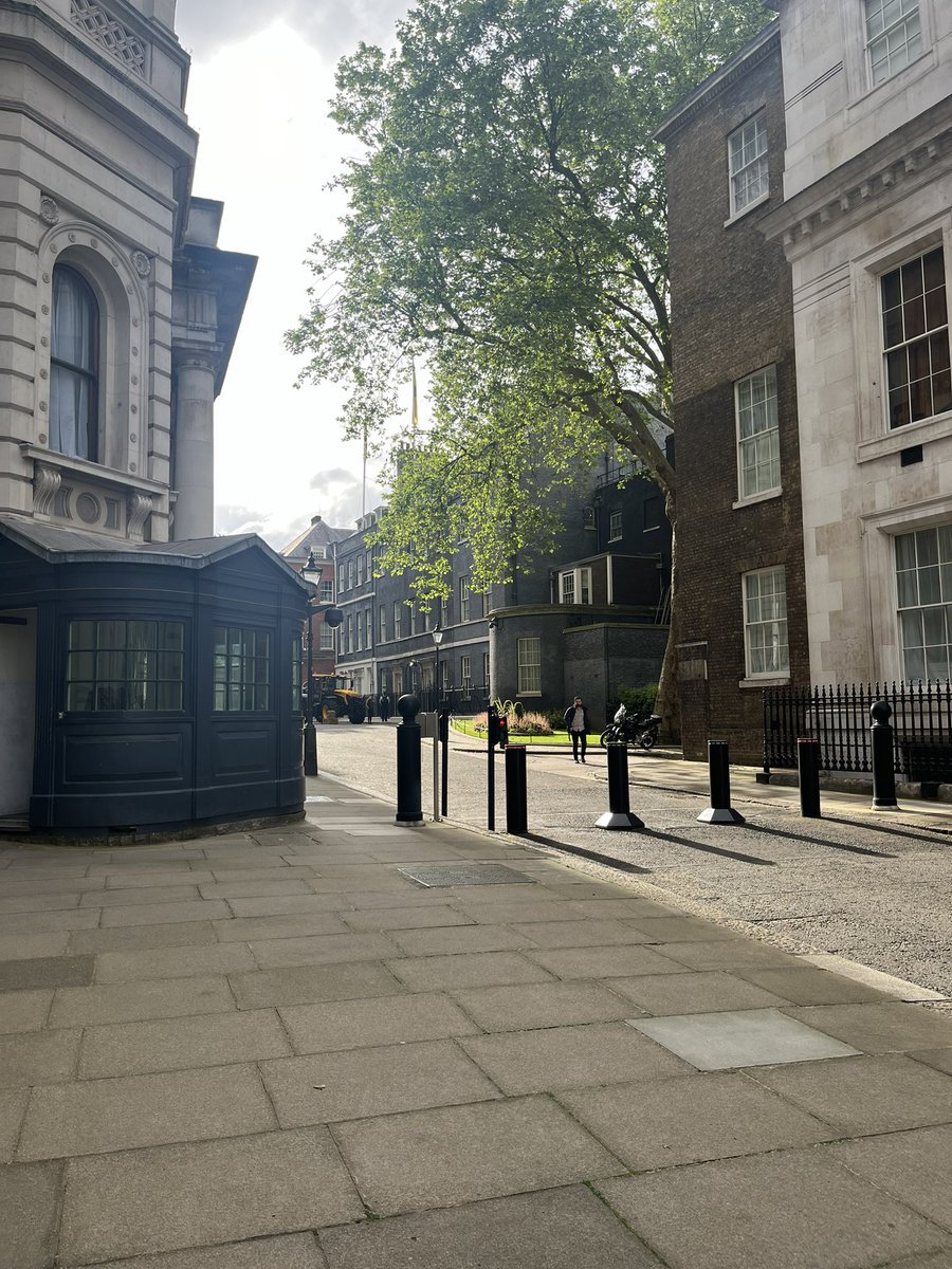 Thank you to @Mark_Spencer and the @DefraGovUK team for the invitation to join you today for the 2nd annual #FarmtoForkSummit at No 10 Downing Street - a wonderful celebration of a wonderful industry 💛