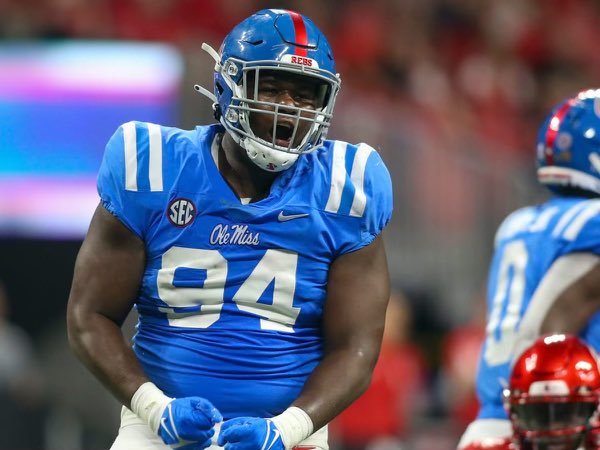 KhyrenHaywood's tweet image. After a great conversation with @LetsGo_Bo5 @Lane_Kiffin @CoachGolding I’m honored to receive an offer from @OleMissFB ‼️

@DentonGuyer_FB @ReedHeim @mike_gallegos16 @kylekeese @twftraining @DontonioKeshon @GPowersScout @TheUCReport @adamgorney @dctf @MikeRoach247 @NextLevelD1…