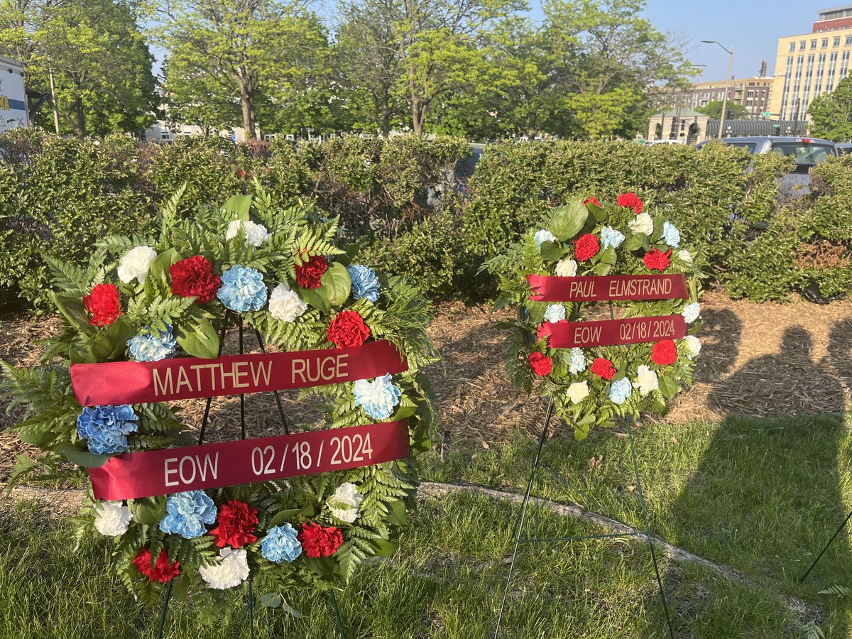 Stopped by the Law Enforcement Memorial in St. Paul tonight to pay my respects. #nationalpoliceweek I’m honored to work everyday with the men and women of ⁦@EdinaPolice⁩