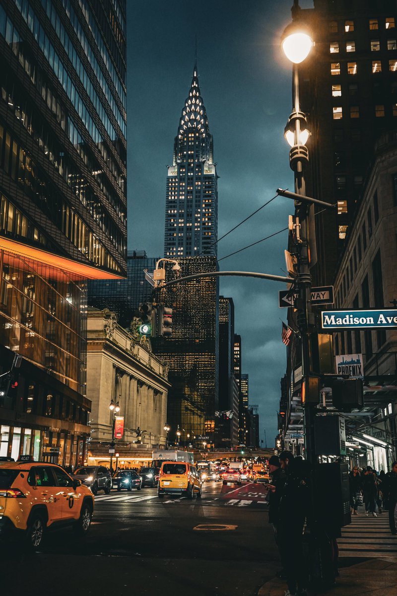 New York Nights 

.
.

#NY1pic  #SonyAlpha #NYC #photography