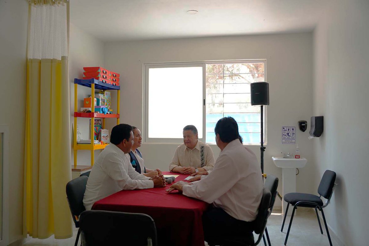 🧐 Durante las acciones de #GobiernoItinerante, el titular del ejecutivo supervisó la rehabilitación del centro de salud de San Antonio Sabanillas en El Cardonal, además del Progreso de pavimentación asfáltica en el circuito Los Reyes. 🚗