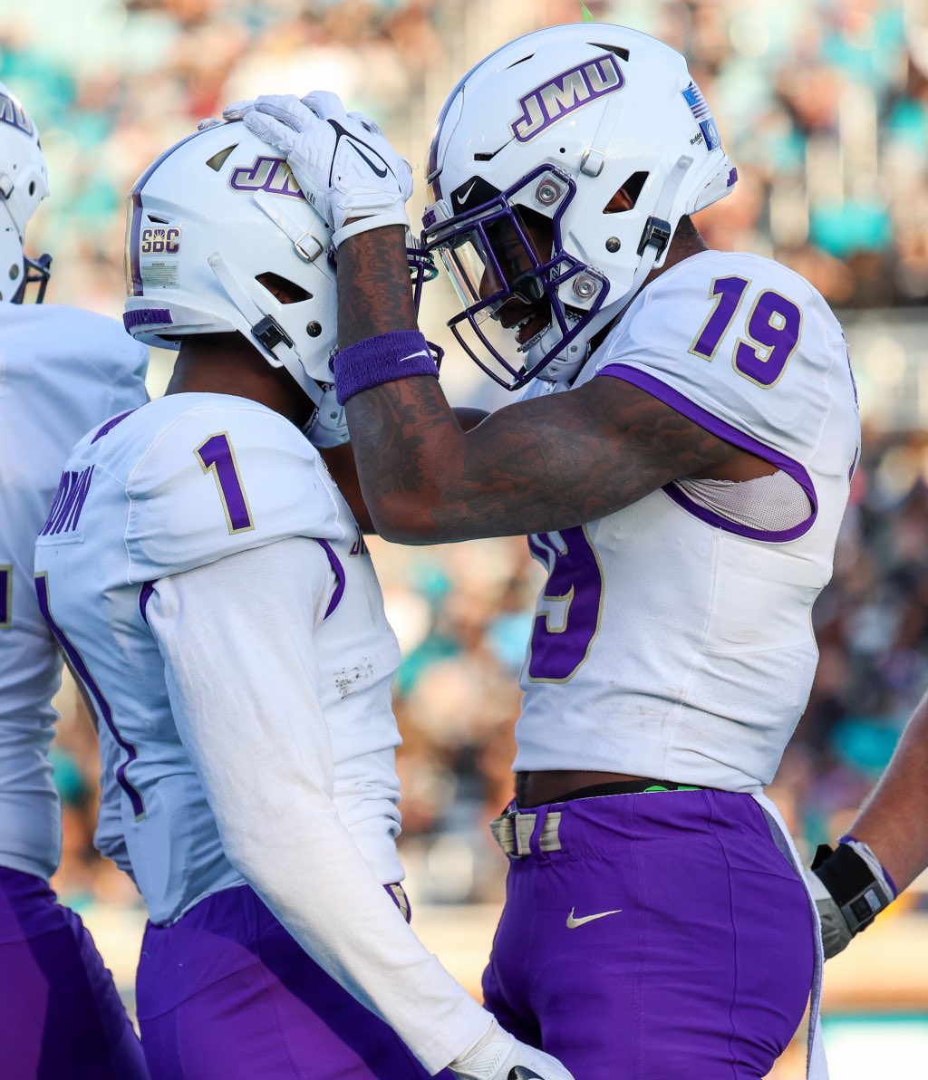 #AGTG after a great conversation with @EddieWhitley37 at spring practice I am blessed to receive an 🅾️ffer from @JMUFootball @CoryHelms7251 @CoachLewis_shec