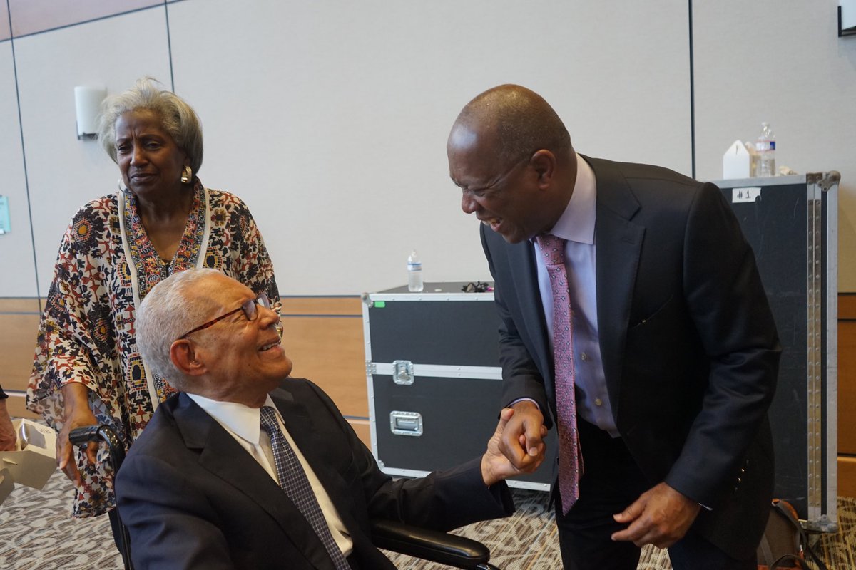 Thanks to the wisdoms and courage of @WheelerAvenueBC’s Rev. Lawson, Houston and our world is a better place. A trailblazer and an icon, he made an impact on every life he touched. Because of his guidance and friendship, I was able to be a better State Rep. and Mayor. st