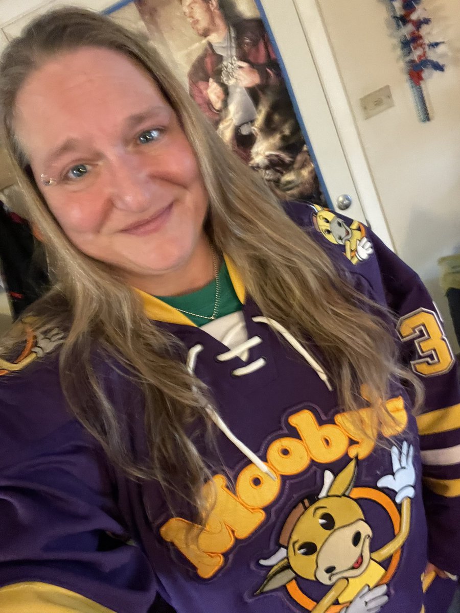 Super excited that this arrived today from @GeekyJerseys   Thanks for the heads up @JayMewes I got 133/200. @ThatKevinSmith @BrianCOHalloran
