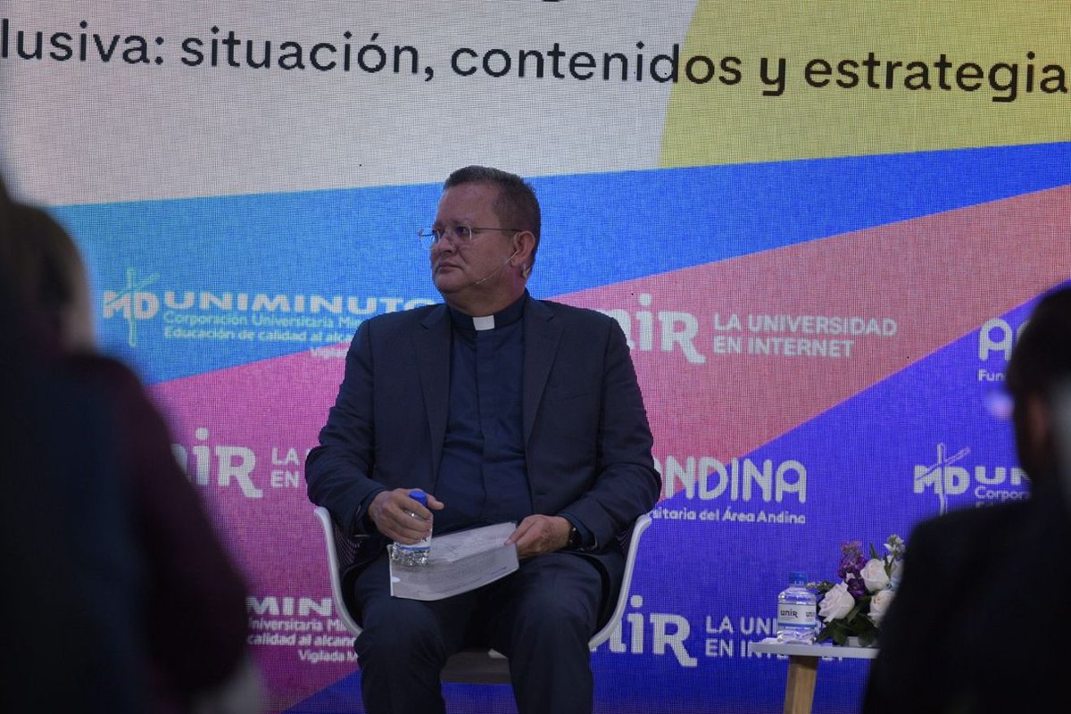🔵 Inicia tercera mesa redonda: Experiencias de éxito de la educación superior inclusiva en América Latina 🎙️Moderado por @RectorUNIMINUTO. Rector General de @UNIMINUTOCOL 📌 @UNIRuniversidad @Areandina