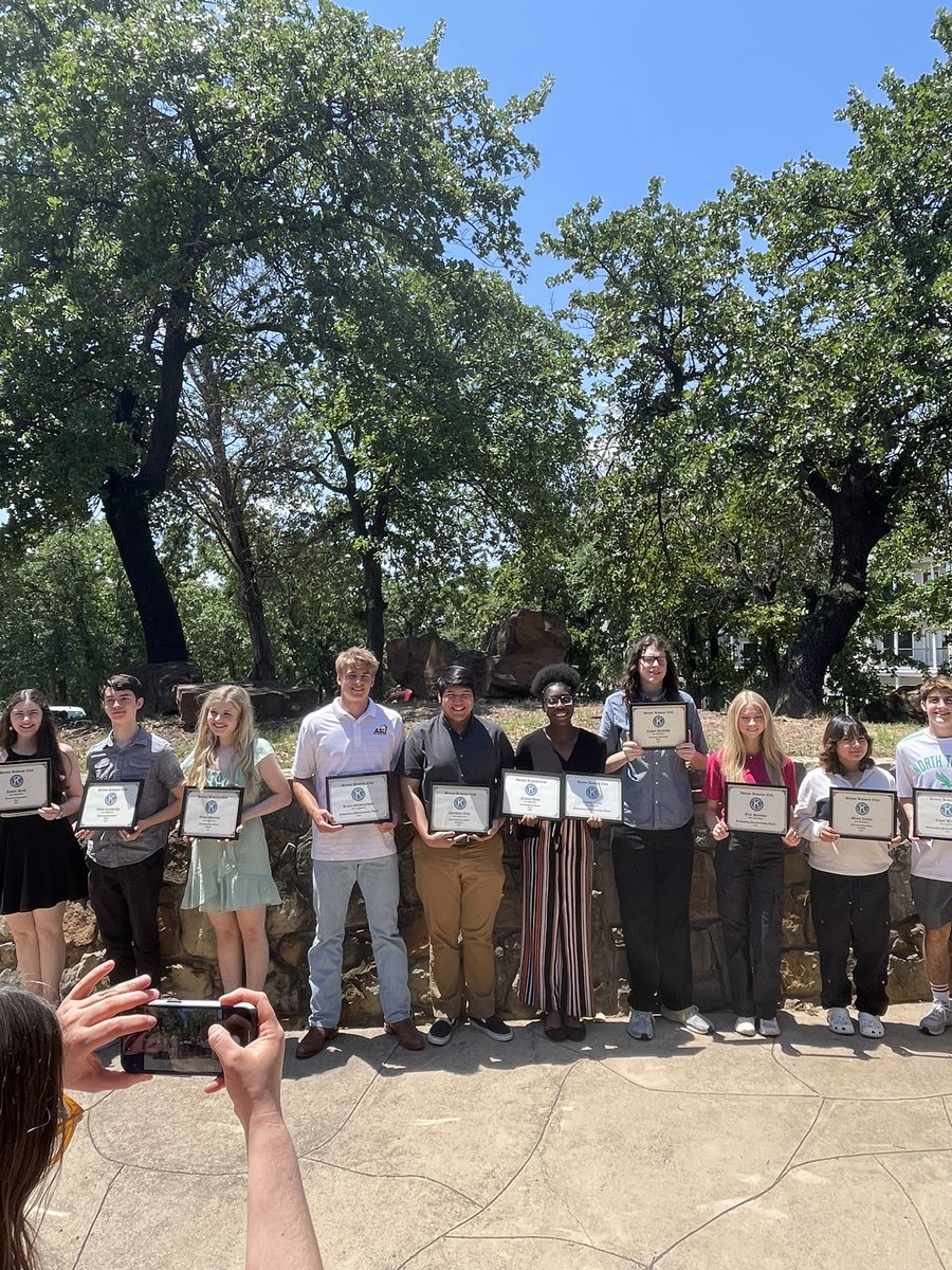 Congratulations to The Kiwanis Sportsmanship Award recipient Favour Ayeni! Way to represent the Lady Raiders! @DentonISDSports @dentonisd @olamideayenii