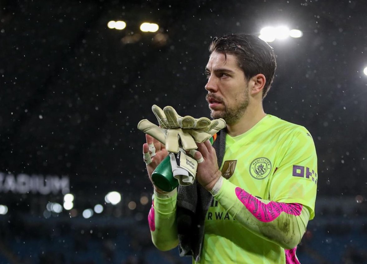 FabrizioRomano's tweet photo. 🔵🧤 Pep Guardiola: “In the one-vs-ones, Stefan Ortega is one of the best goalkeepers I've ever seen in my life”. https://t.co/jhj2a5sUFw