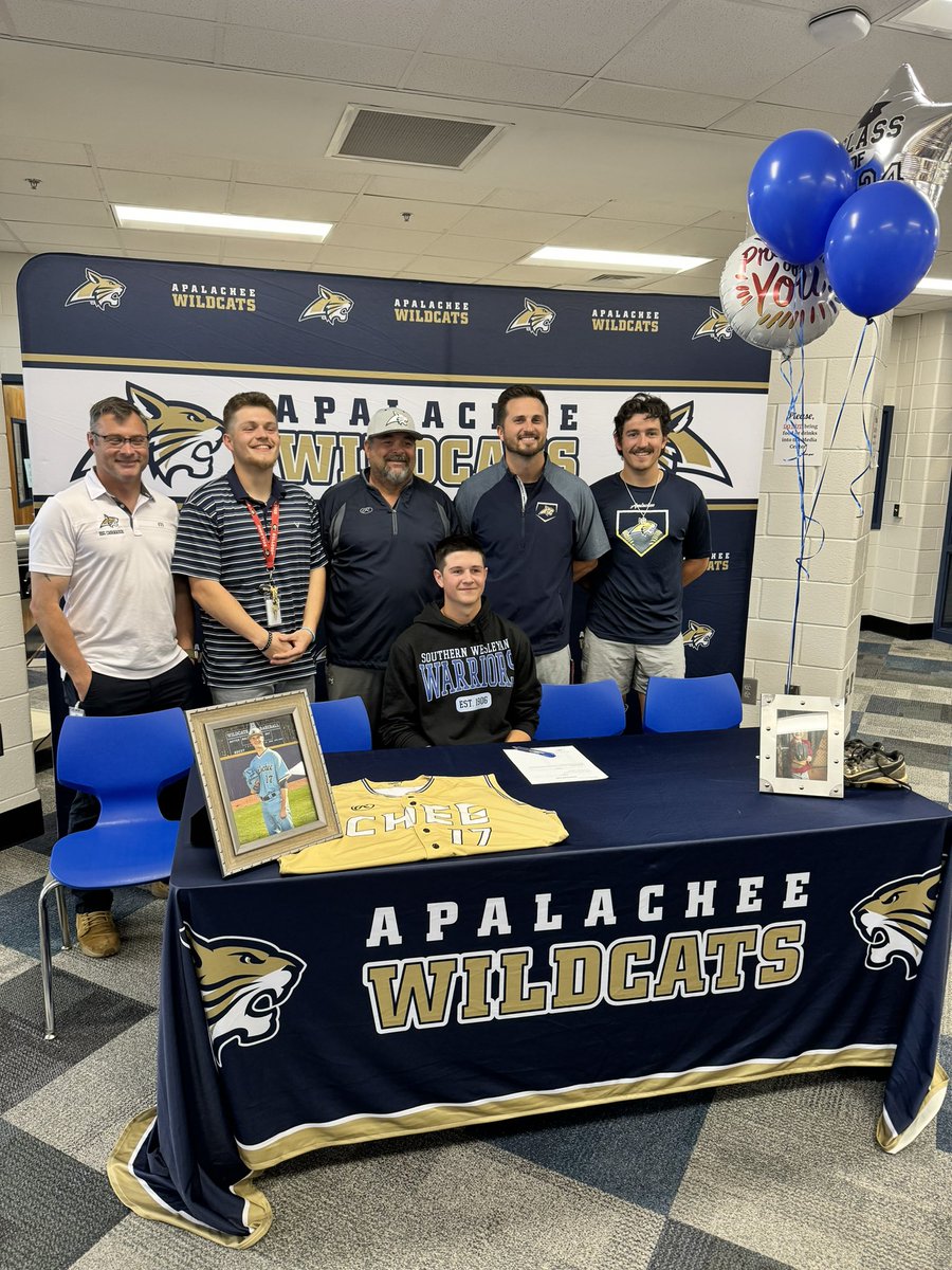 Today we got to celebrate another signing as 2024 LHP <a href="/gray_4217/">Gray</a> has signed to pitch at <a href="/SWUBaseball/">Southern Wesleyan Baseball</a>⚾️

Very proud to watch Gray set his eyes on his dreams and work hard to get there.

Congratulations, Gray!
#SpecialTeamsSpecialPlaysSpecialPlayers