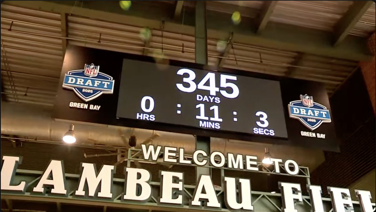 Draft countdown clock is up at Lambeau
