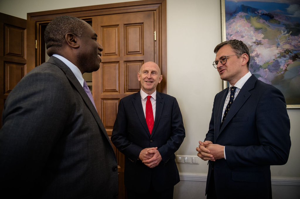 I was pleased to meet with UK Labour Party members today, Shadow Foreign Secretary @DavidLammy and Shadow Secretary of State for Defence @JohnHealey_MP. We reaffirmed the strong strategic partnership between Ukraine and the UK, which transcends political parties. The special