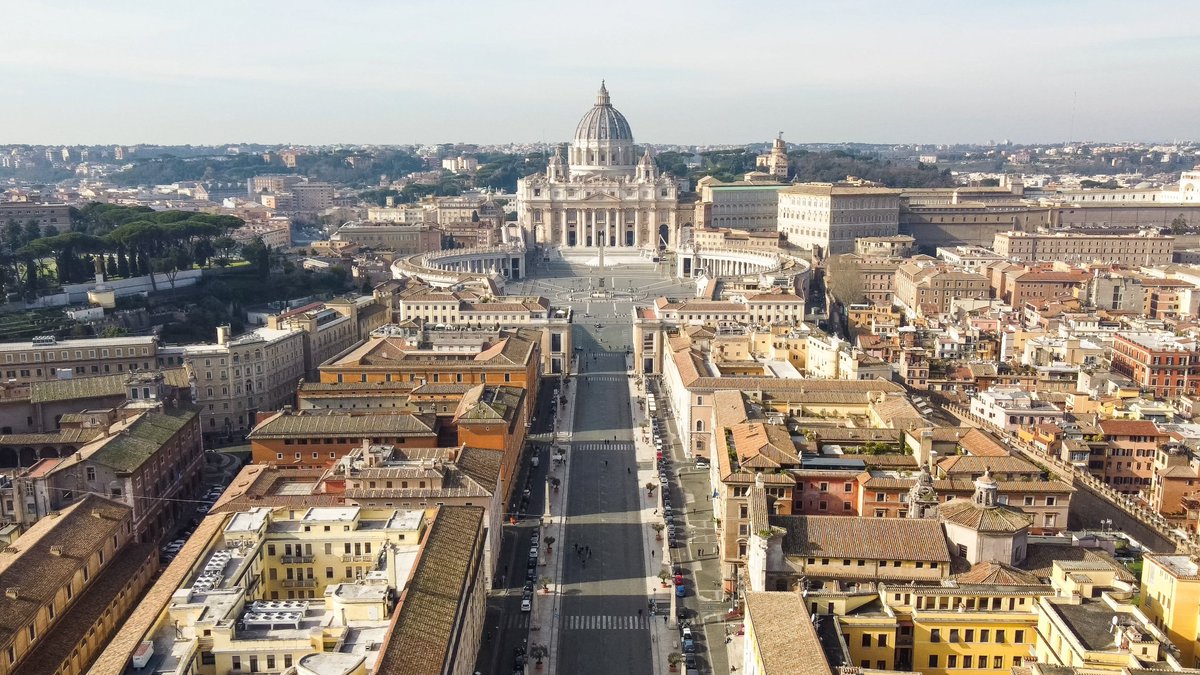 La Esperanza y El Cachorro recibirán culto en la Basílica de San Pedro del Vaticano buff.ly/3WErwXW