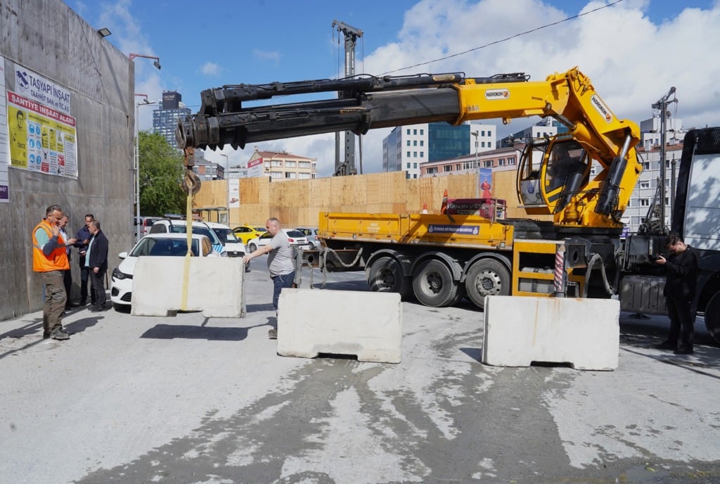 İBB’den Şişli’nin Kanal İstanbul’u olarak anılan rezerv alana beton bariyer sendika.org/2024/05/ibbden…