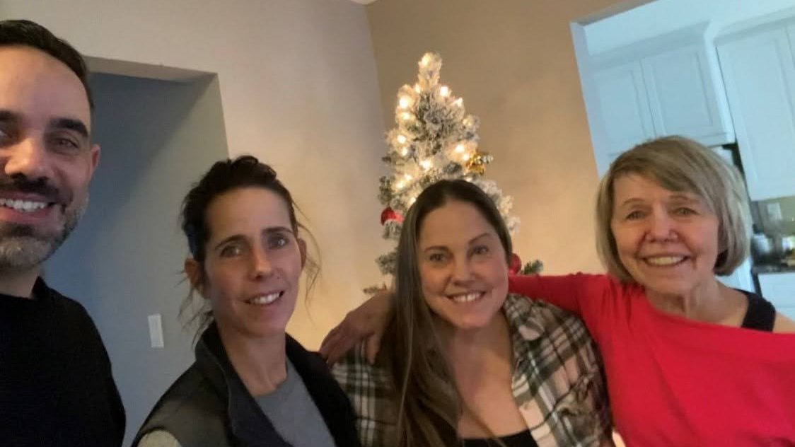 This year, Paul and his family will join the #IGWalkforAlz in honor of his mother, Sharon, recently diagnosed with vascular #dementia. Together, we can make a difference!
Read Paul's story on our Facebook, and register for our 2024 Walk here: support.alzheimer.ca/site/TR?pg=ent…