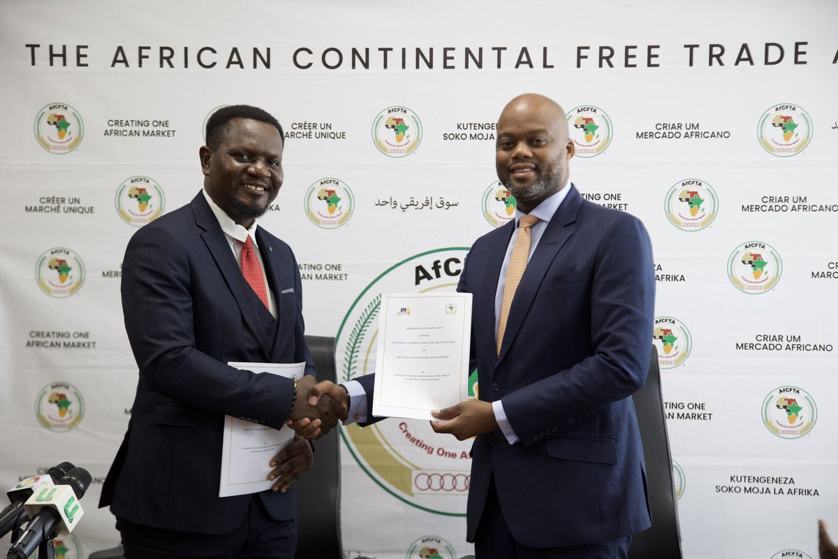 Today, the AfCFTA Secretariat sealed a partnership with the @afcftapolicynetwork, through the signing of an MoU by H.E. @MeneWamkele and Mr Louis Yaw Afful, Group Executive Director. The overarching objective of  the partnership is to cooperate towards trade advocacy and…1/2