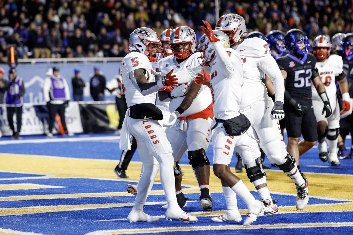 Christian Ray (@christianray87) on Twitter photo after a GREAT talk with <a href="/Janimal84/">Coach Jorgensen</a> , I’m SUPER blessed and happy to say i’ve received my 1st D1 FBS offer from thee University of New Mexico!! ❤️#AG2G #GoLobos <a href="/MJCFootball/">MJC Football</a> <a href="/CoachAbbasi/">Coach Abbasi</a> <a href="/JUCOFFrenzy/">JUCO Football Frenzy</a> <a href="/JuCoFootballACE/">JuCo Football Forer</a> <a href="/CoachO60/">Devone Yelverton</a> <a href="/JGonzalesJr10/">Julio Gonzales Jr.</a> <a href="/BrandonHuffman/">Brandon Huffman</a> <a href="/dlinevids1/">DLineVids</a> after a GREAT talk with <a href="/Janimal84/">Coach Jorgensen</a> , I’m SUPER blessed and happy to say i’ve received my 1st D1 FBS offer from thee University of New Mexico!! ❤️#AG2G #GoLobos <a href="/MJCFootball/">MJC Football</a> <a href="/CoachAbbasi/">Coach Abbasi</a> <a href="/JUCOFFrenzy/">JUCO Football Frenzy</a> <a href="/JuCoFootballACE/">JuCo Football Forer</a> <a href="/CoachO60/">Devone Yelverton</a> <a href="/JGonzalesJr10/">Julio Gonzales Jr.</a> <a href="/BrandonHuffman/">Brandon Huffman</a> <a href="/dlinevids1/">DLineVids</a>