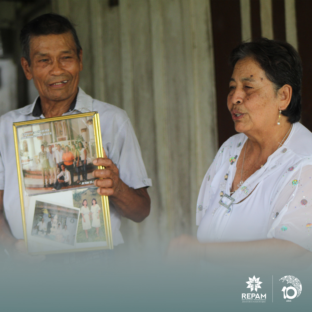 repam_amazonia's tweet image. 🙌 “No basta reiterar el valor y la importancia de la doctrina, si no nos convertimos en guardianes de la belleza de la familia y cuidamos con compasión su fragilidad y sus heridas” (Papa Francisco).

.
.
.
.
#familias #REPAM #PapaFrancisco #ONU #REPAM10AÑOS