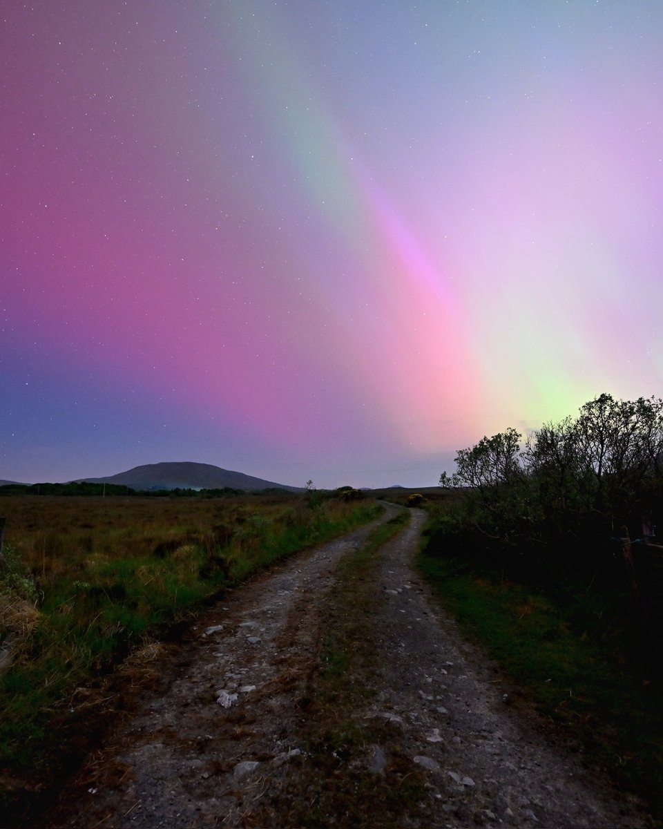 A little path under aurora (500m north of Maam Cross, Connemara, Galway)