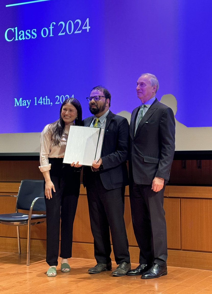 Congratulations to our own Pathology Department Dr Syed Hoda (@01sth02) for the Distinguished Teacher in Basic Sciences at @nyugrossman Class of 2024 graduation! @NYUGSOM_Path #pathology