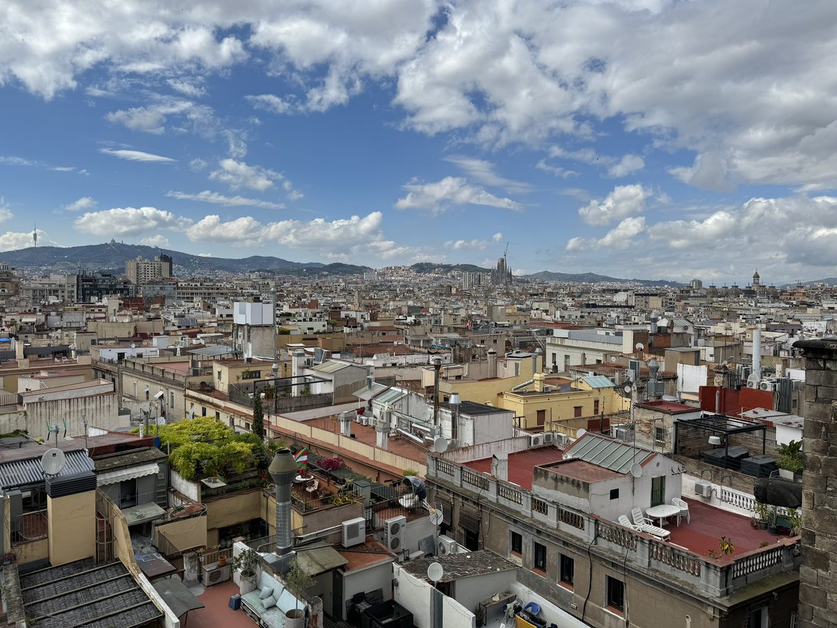 Some people look at Barcelona and see a culturally rich city steeped history.

I see ductless mini splits.  Everywhere.

Fujitsu.  Mitsubishi.  Daikin.

Everywhere.