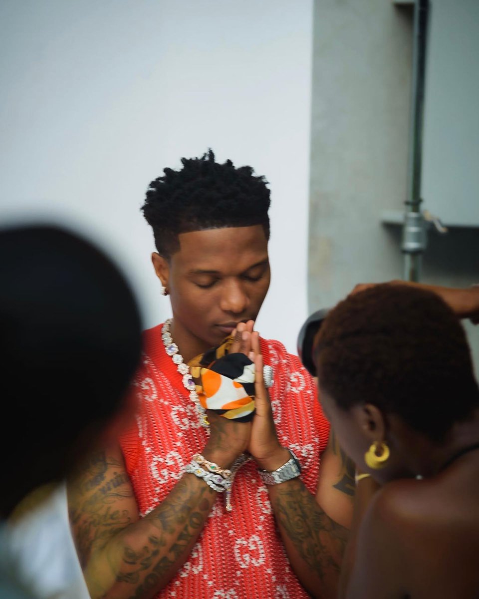 Wizkid Fc W/W drop an emoji and follow everyone that likes your comments. You might get a follow 👀 Let's gooo 🌴