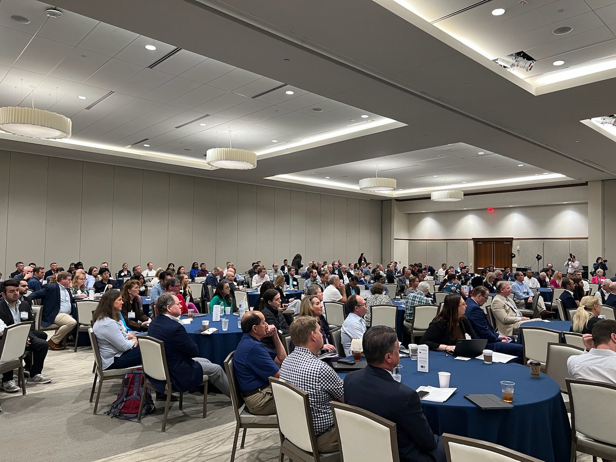 USCResearch's tweet photo. We’re thrilled to see our @UofSC and #SCNexus colleagues in the (very full) house at the #SCBattery24 Symposium today!
SC Commerce Secretary Harry Lightsey, @UofSC President @MichaelAmiridis and @UofSC_CEC Professor Bill Mustain charged up the crowd at the kickoff.⚡️ https://t.co/lXx66fx5eL