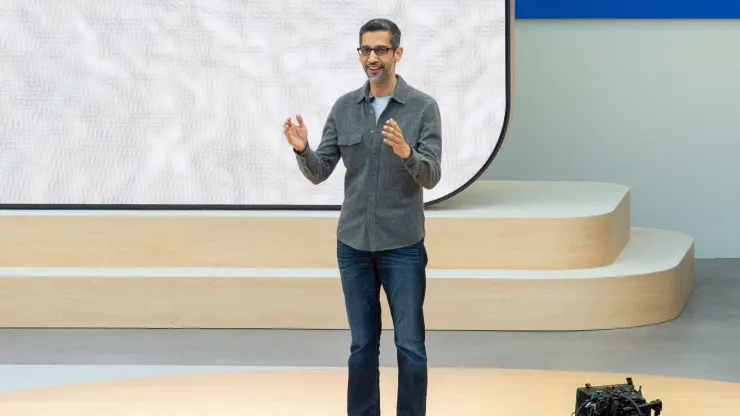 Google rolls out its most powerful AI models as competition from OpenAI heats up! $GOOGL #tech #OpenAl #AI 
bit.ly/3wAq9ib