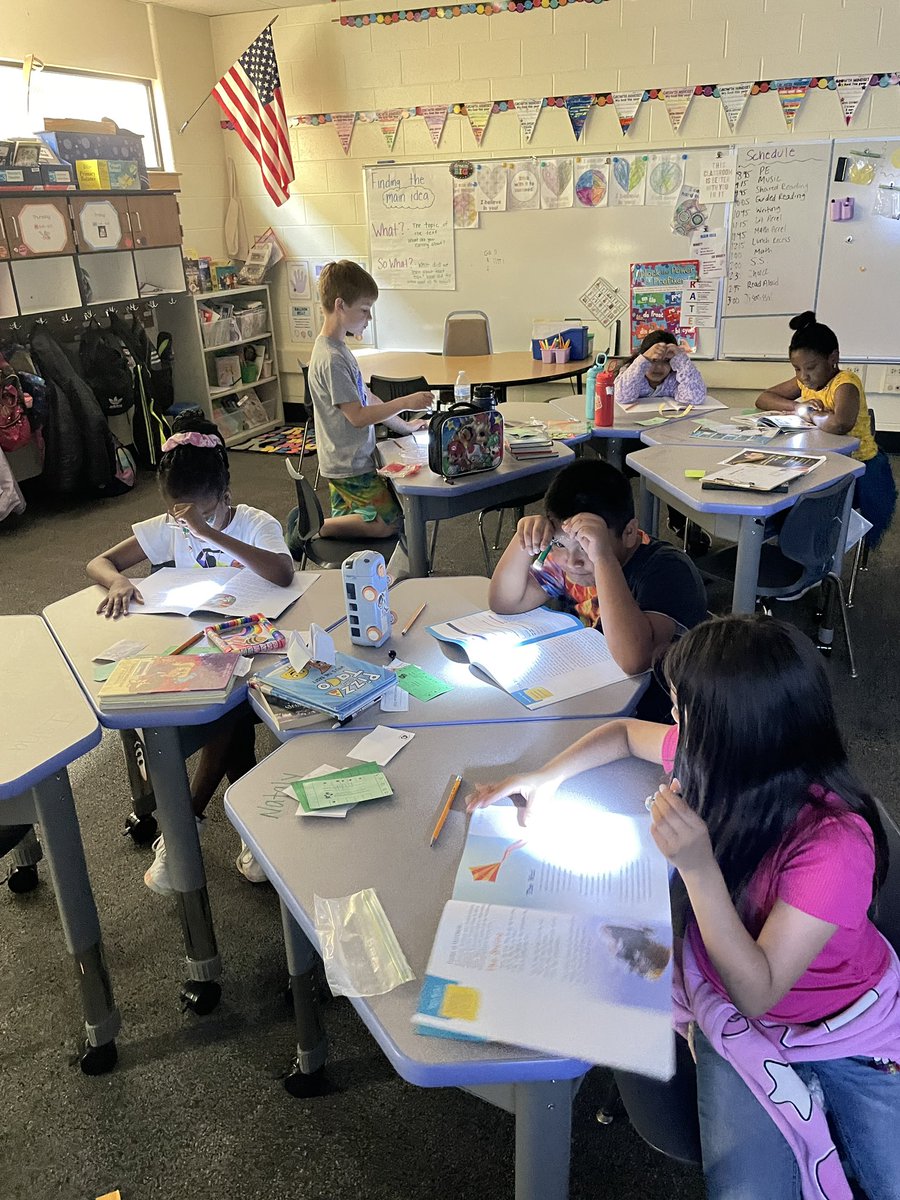 Kelly Rottman tweet media