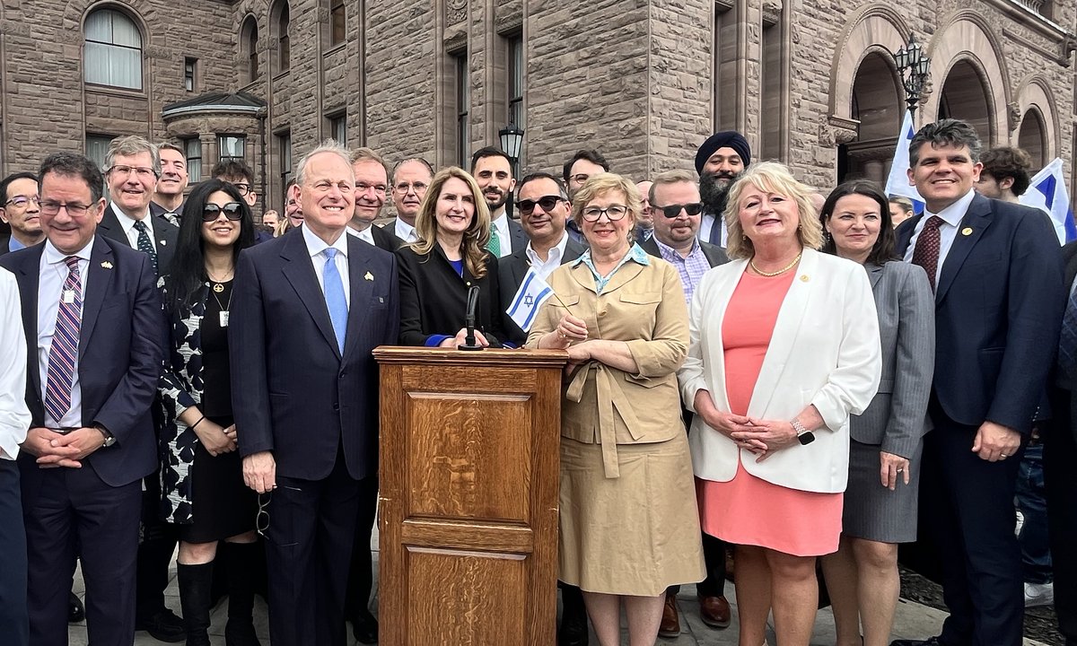 We had the honour of hosting a flag-raising ceremony at Queen’s Park with the Consulate General of Israel in Toronto and Western Canada, commemorating 75 years of diplomatic relations between Canada and the State of Israel, and celebrating the Ontario-Israel partnership. (1/2)